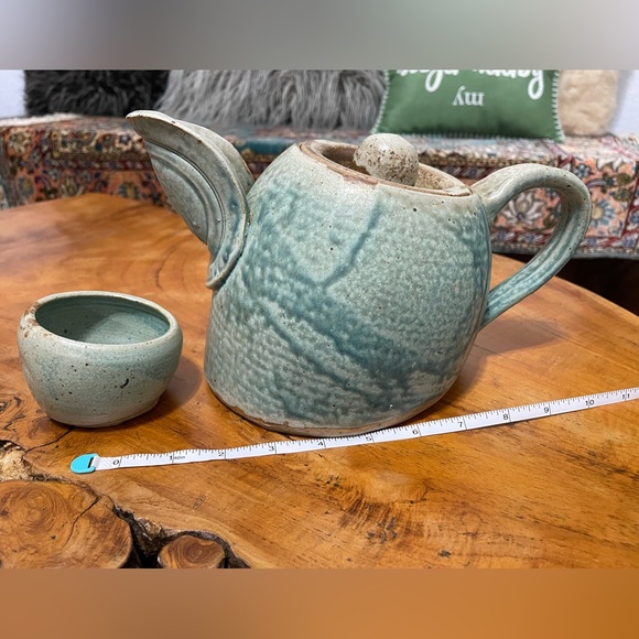 The Rusty Chai Tea Rare Unique Vintage Art Pottery Green
TeaPot Artist Signature - Picture 6 of 15